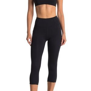 NWT Gottex Black Capri Legging - XS